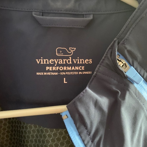 Vineyard vines men’s raincoat windbreaker - Picture 3 of 4